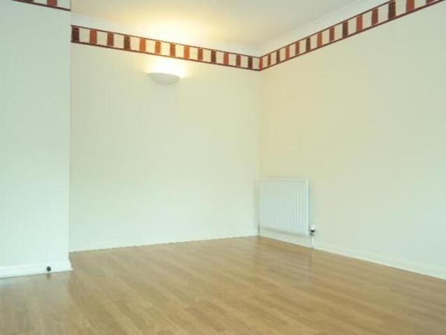 Flat for rent in Partick, Scotland