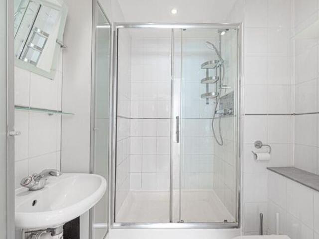 Flat for rent in Hendon, Greater London
