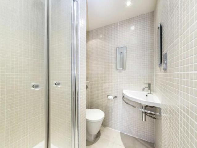 Flat for rent in Mayfair, Greater London