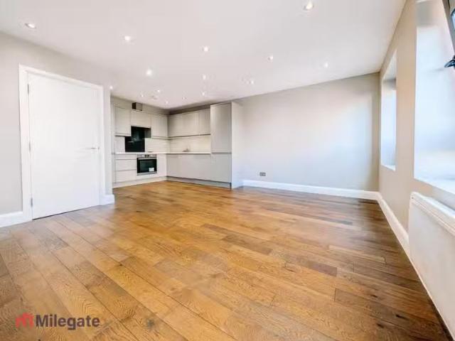 House for rent in Navestock Side, Essex