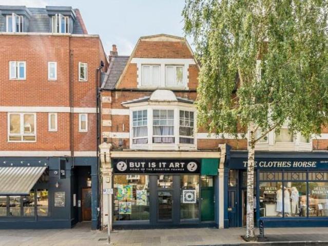 Flat for rent in Teddington, Greater London