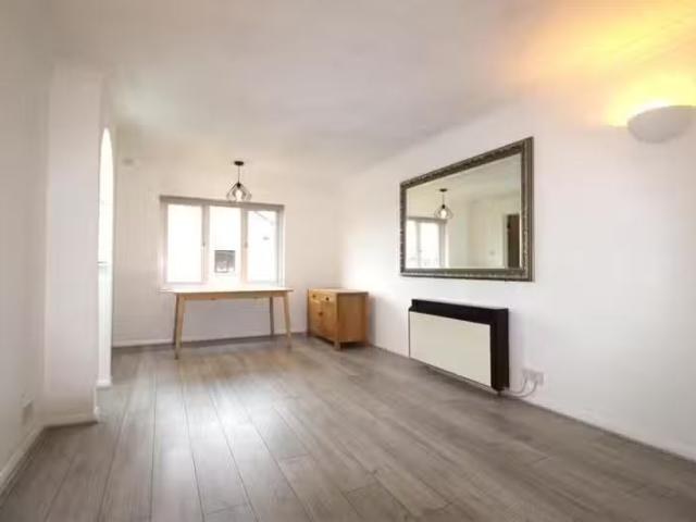House for rent in South Chingford, Highams Park