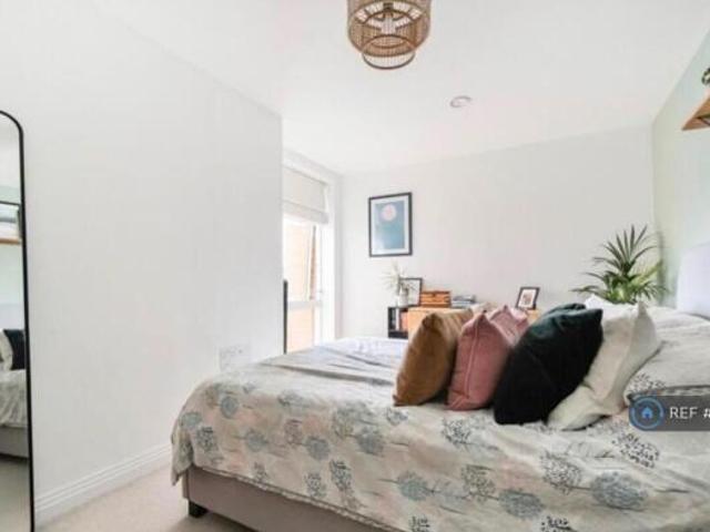 Flat for rent in Cat Hill