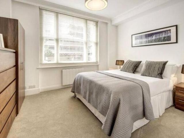 Flat for rent in Cat Hill