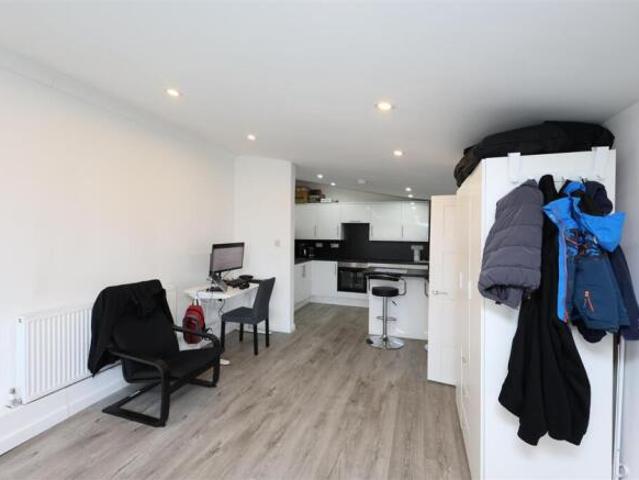 Flat for rent in Sevenoaks, The Butts