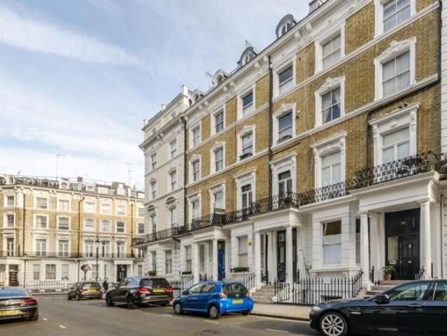 Flat for rent in Cat Hill