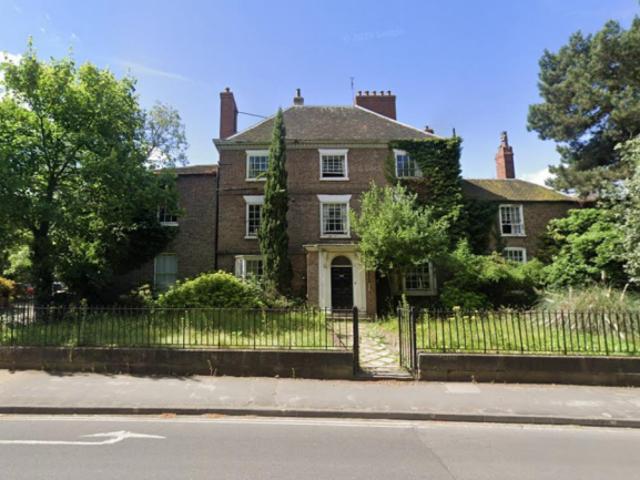Flat for rent in Holgate, High Field