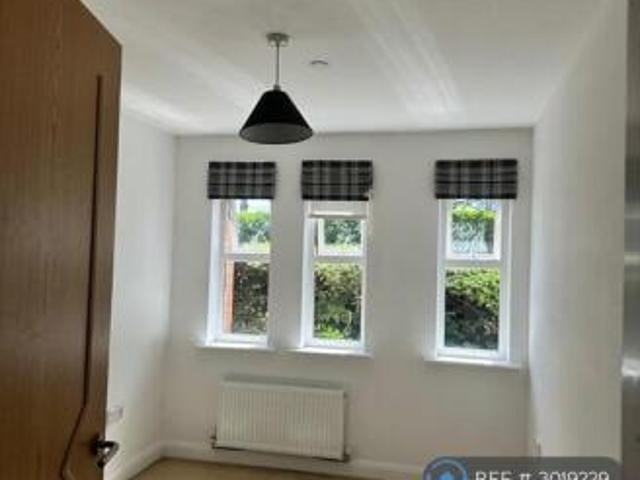 Flat for rent in Two Mills, Cheshire