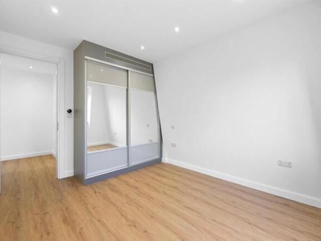 Flat for rent in Golders Green, Greater London