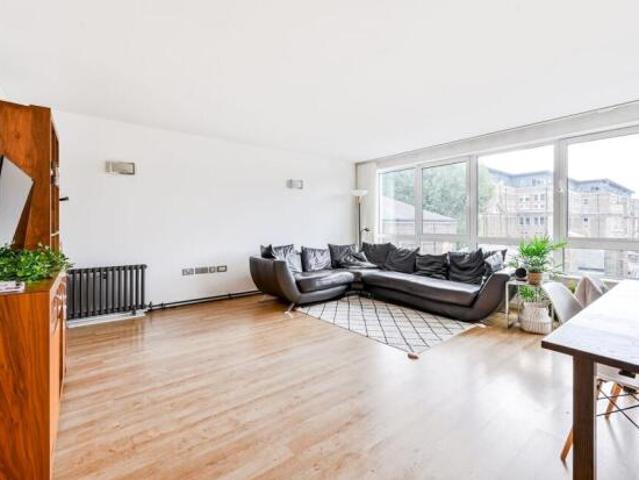 Flat for rent in Woolwich, Greater London
