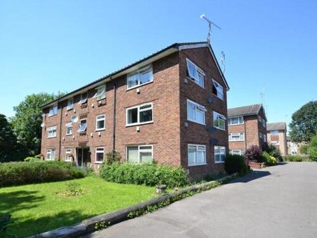 House for rent in Red Hill, Surrey