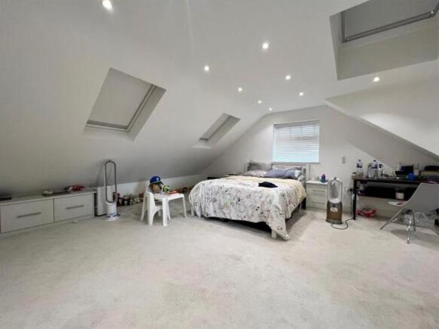 Flat for rent in Acton, Greater London