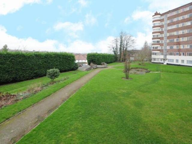 Flat for rent in Highgate, Greater London