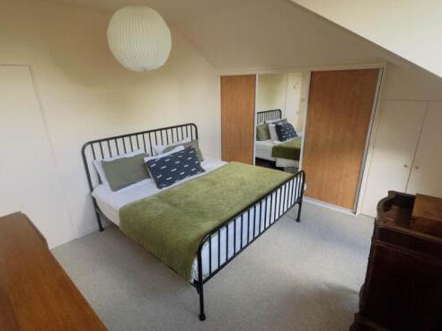 Flat for rent in Highgate, Greater London