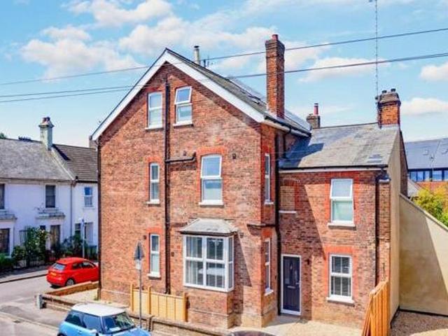 House for rent in New Town, Horsham