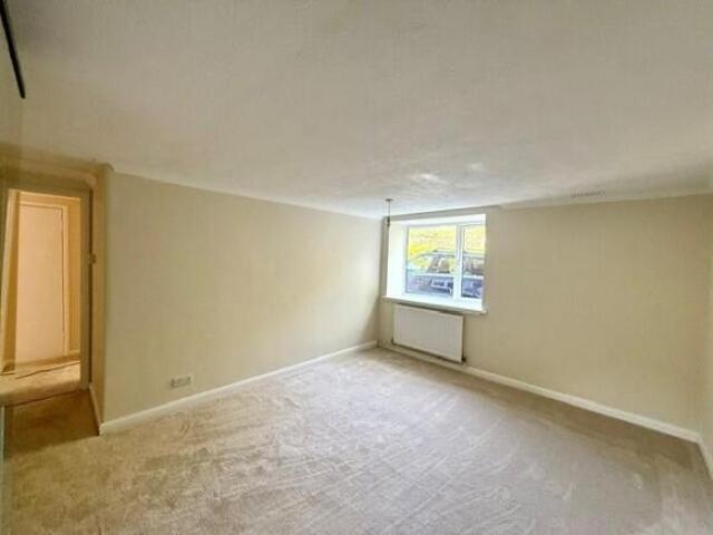 Flat for rent in Black Bourton, Oxfordshire