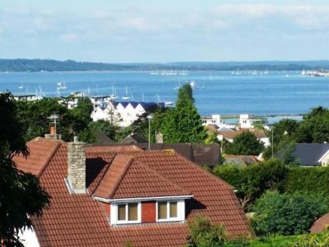 Flat for rent in Lilliput, Poole