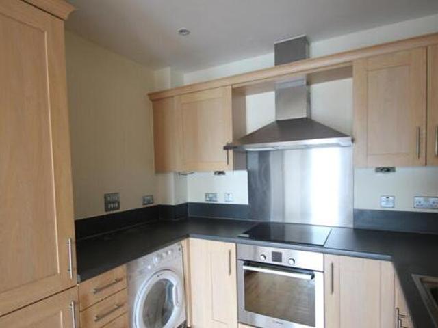 House for rent in Swanscombe and Greenhithe, Monks Orchard