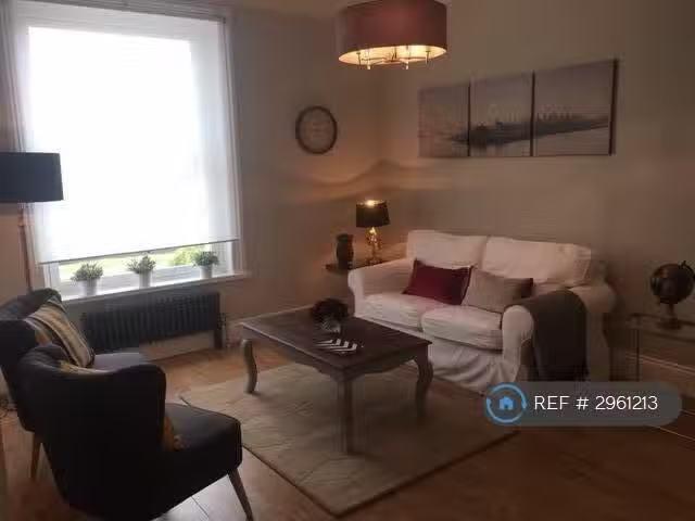 House for rent in Epsom, Surrey