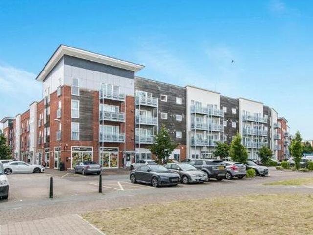 House for rent in Maidenhall, Key Street
