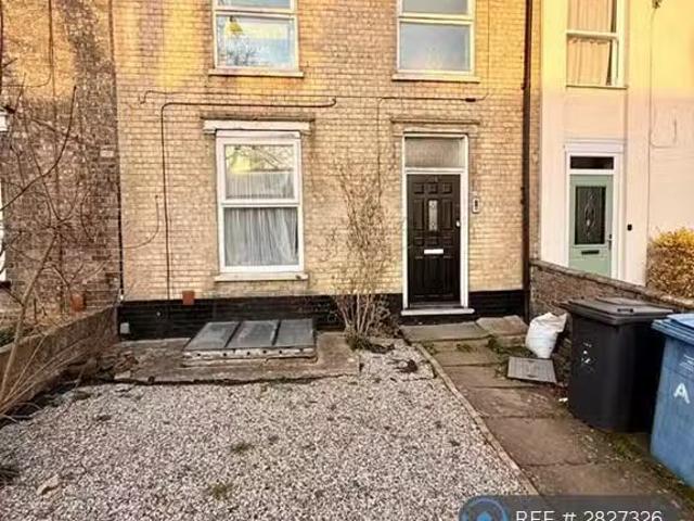 House for rent in Maidenhall, Key Street