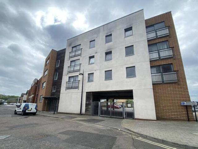 House for rent in Key Street, Suffolk