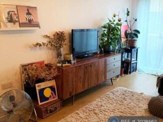 Flat for rent in Cat Hill