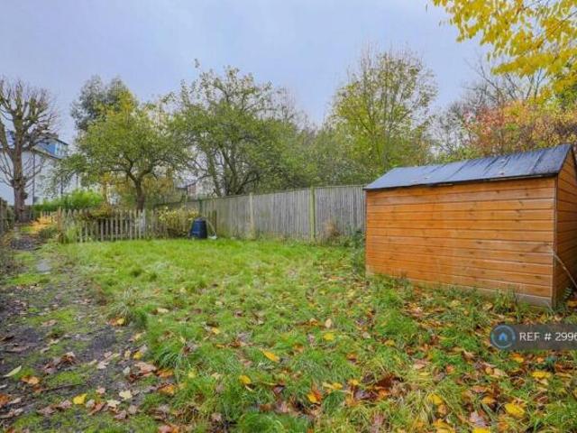 Flat for rent in Cat Hill