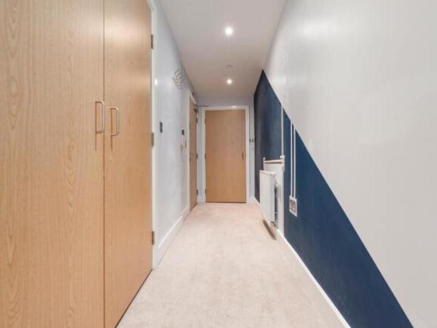 Flat for rent in Cat Hill