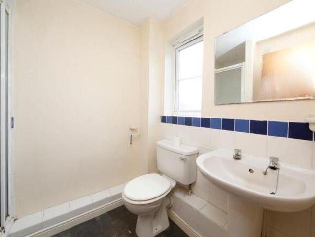 Flat for rent in Cat Hill