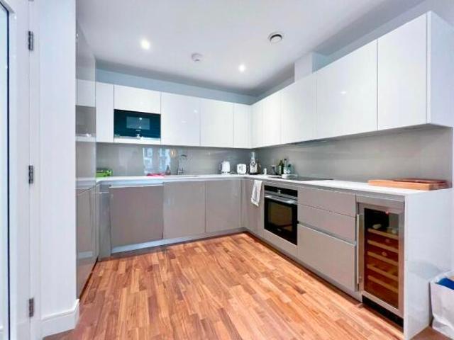Flat for rent in Cat Hill