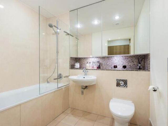 Flat for rent in Cat Hill