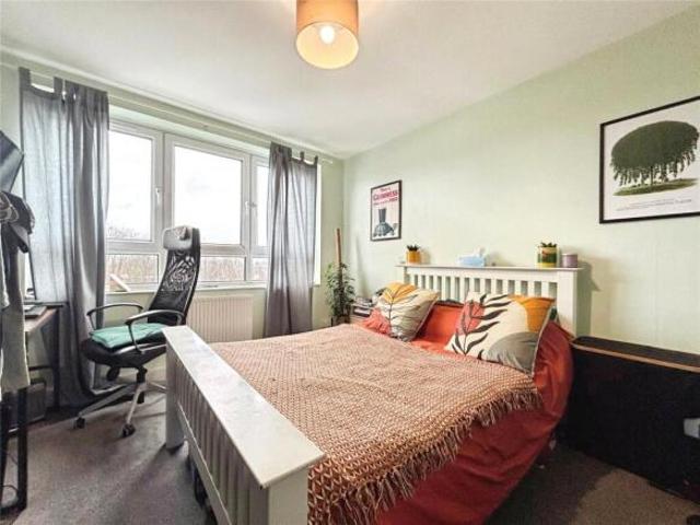 Flat for rent in Cat Hill