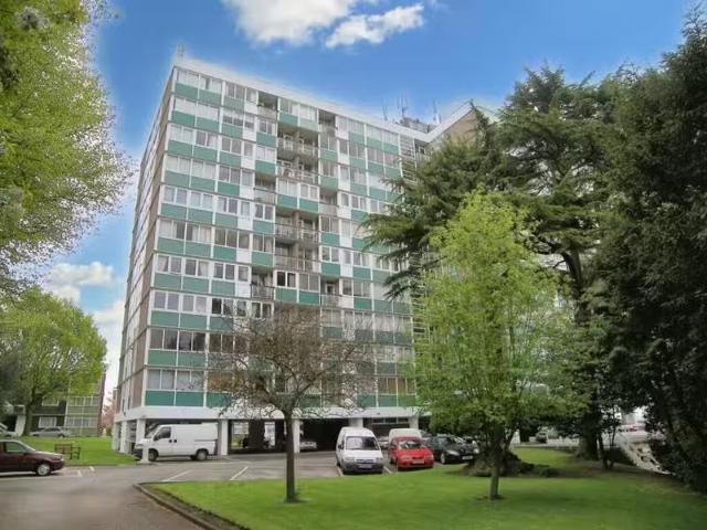 House for rent in Stivichall, West Midlands