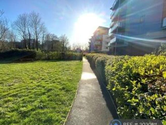 Flat for rent in Hart, Hampshire