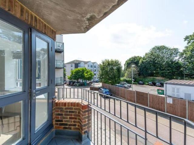 Flat for rent in Chiswick, Greater London