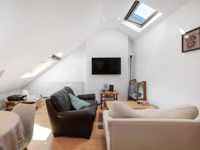 Flat for rent in Cat Hill