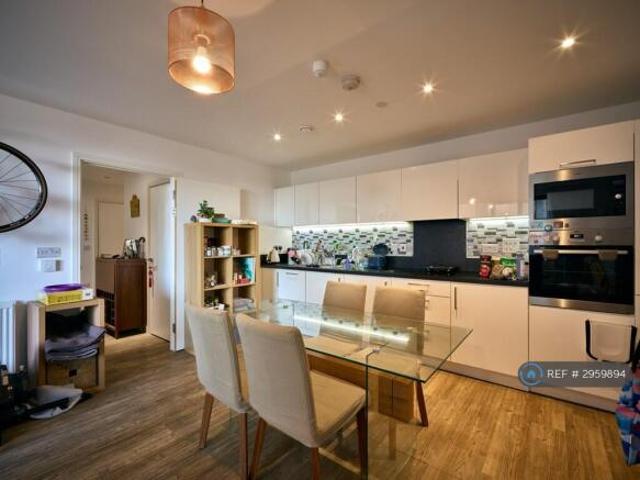 Flat for rent in Cat Hill
