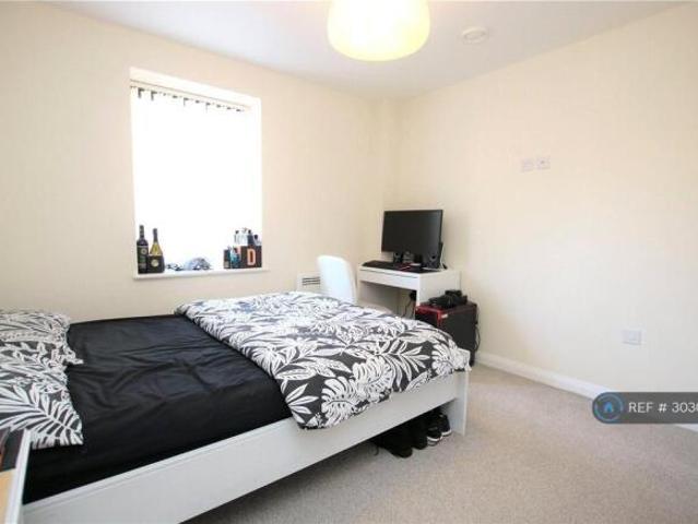 Flat for rent in Reading