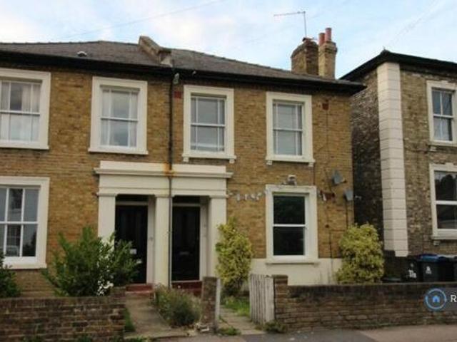 House for rent in Kingston Upon Thames, Greater London