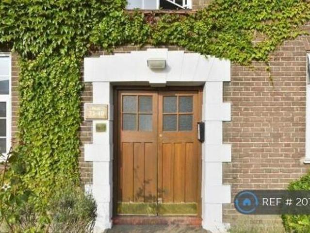 House for rent in Kingston Upon Thames, Greater London