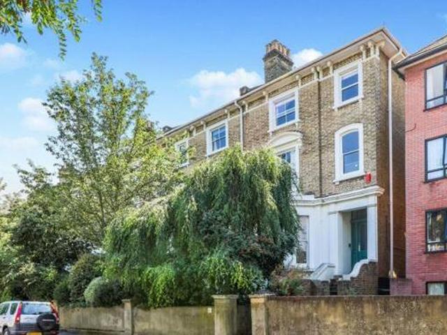 House for rent in Kingston Upon Thames, Greater London