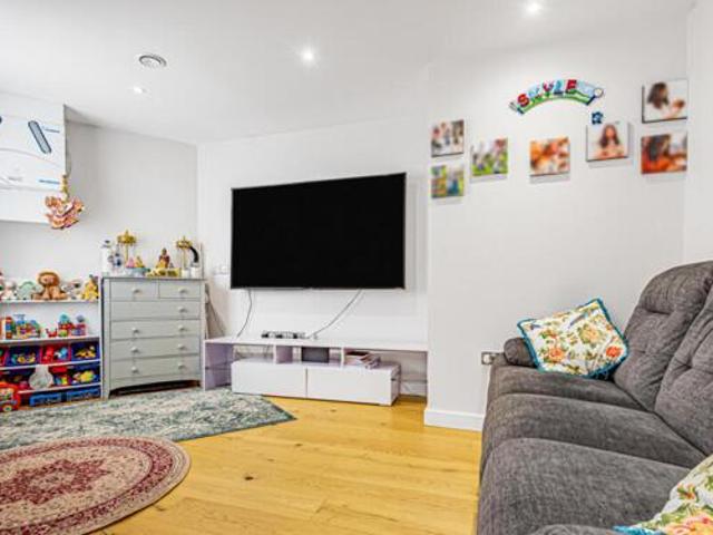 House for rent in Kingston Upon Thames, Greater London