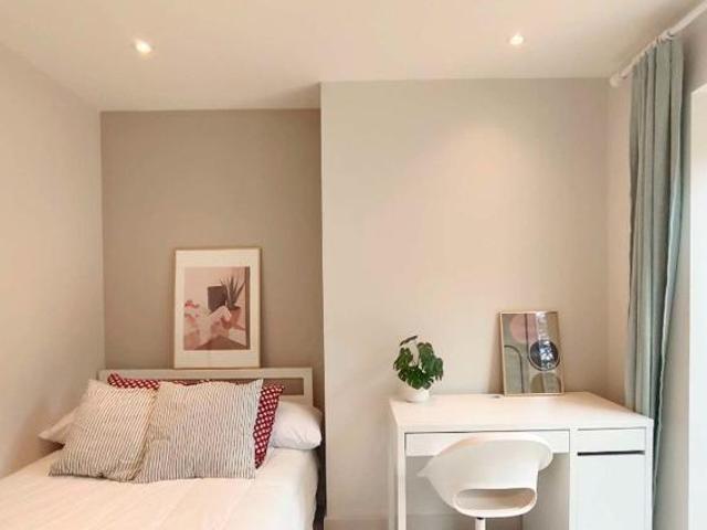 House for rent in Kingston Upon Thames, Greater London