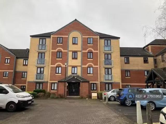 House for rent in Kingswood, School House