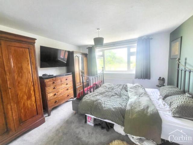 Flat for rent in Kinson, Bournemouth
