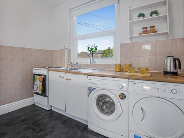 Flat for rent in Burley, West Yorkshire