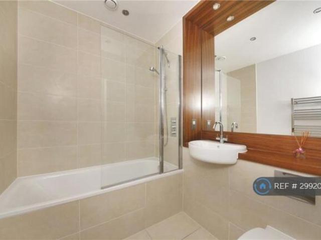 Flat for rent in Cat Hill