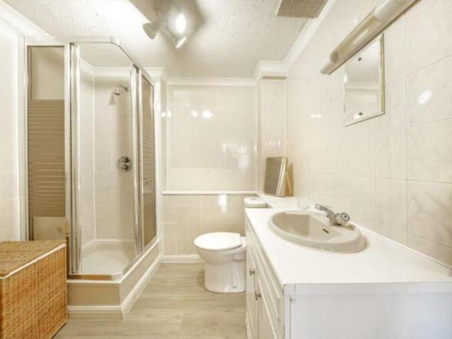 Flat for rent in London Borough of Tower Hamlets, Greater London