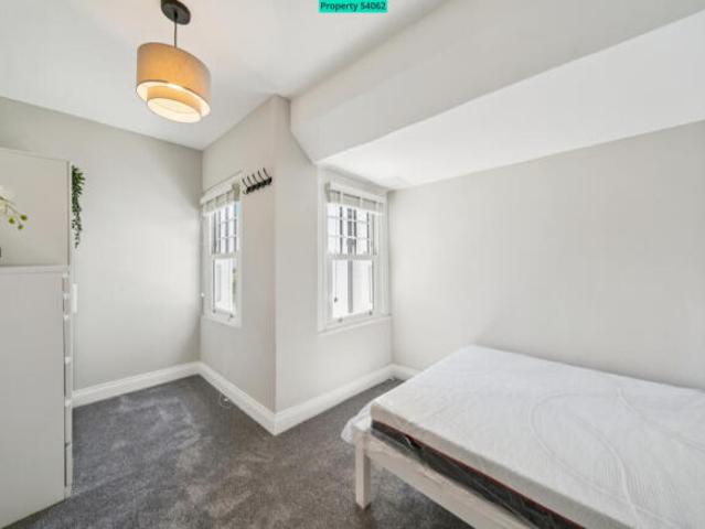 Flat for rent in Cat Hill